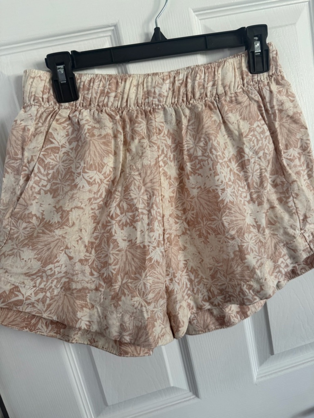 Patagonia Women's Island Garden Shorts - Light Cream